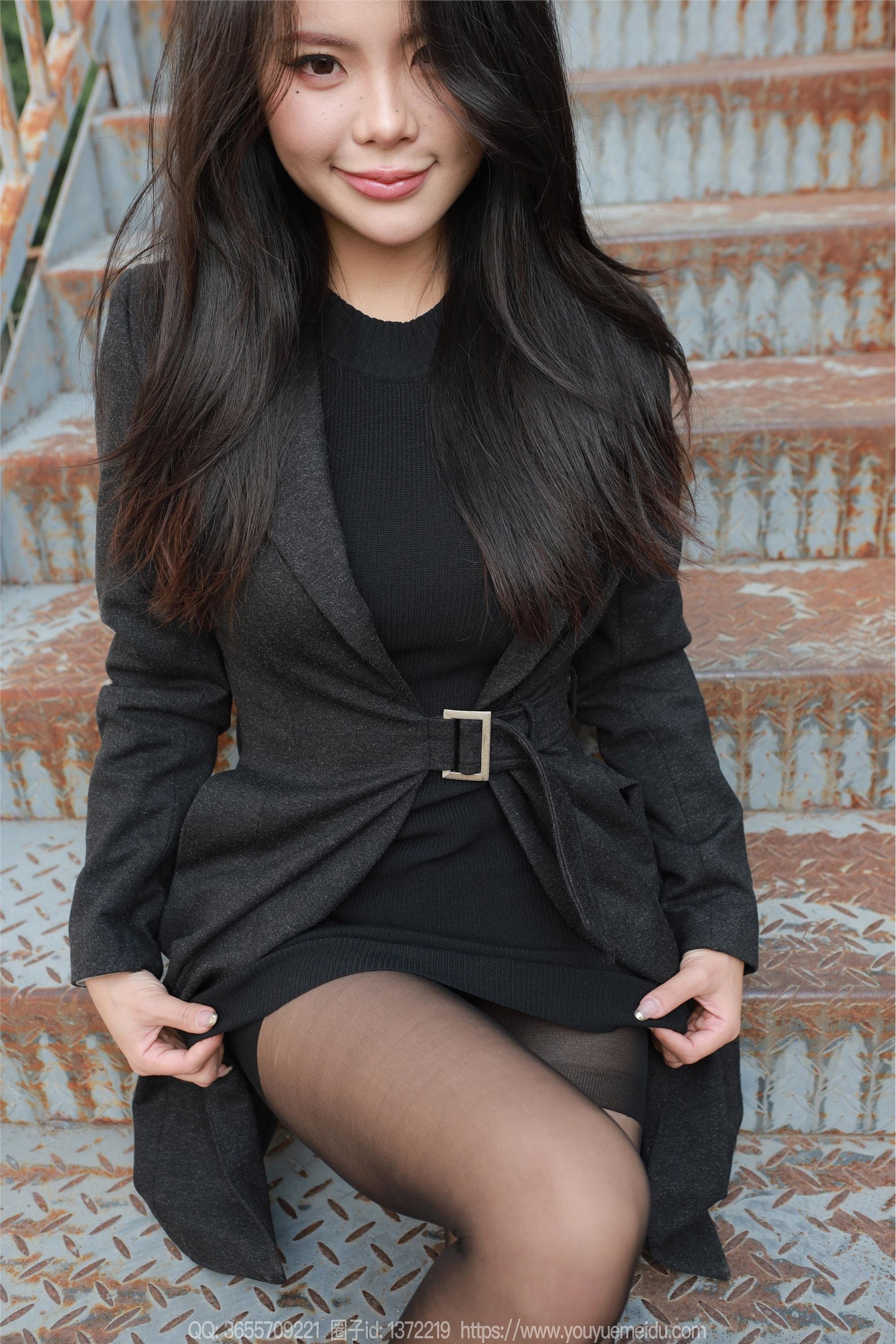 IESS异思趣向  2025.01.02 丝享家 1940 兔兔《黑丝女人》